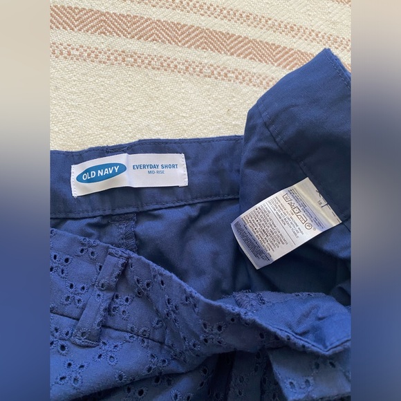 Old Navy Eyelet Shorts - Picture 2 of 4